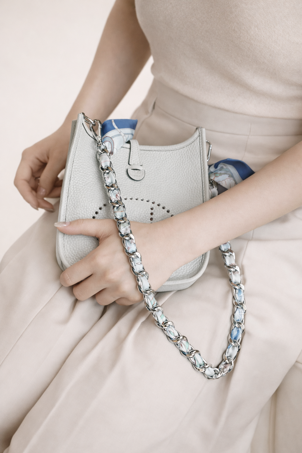 値下げ　HERMES シルクスカーフ チェーンデザイン HERMES シルクスカーフ チェーンデザイン | CUSTARDAPPLE.COM.AU